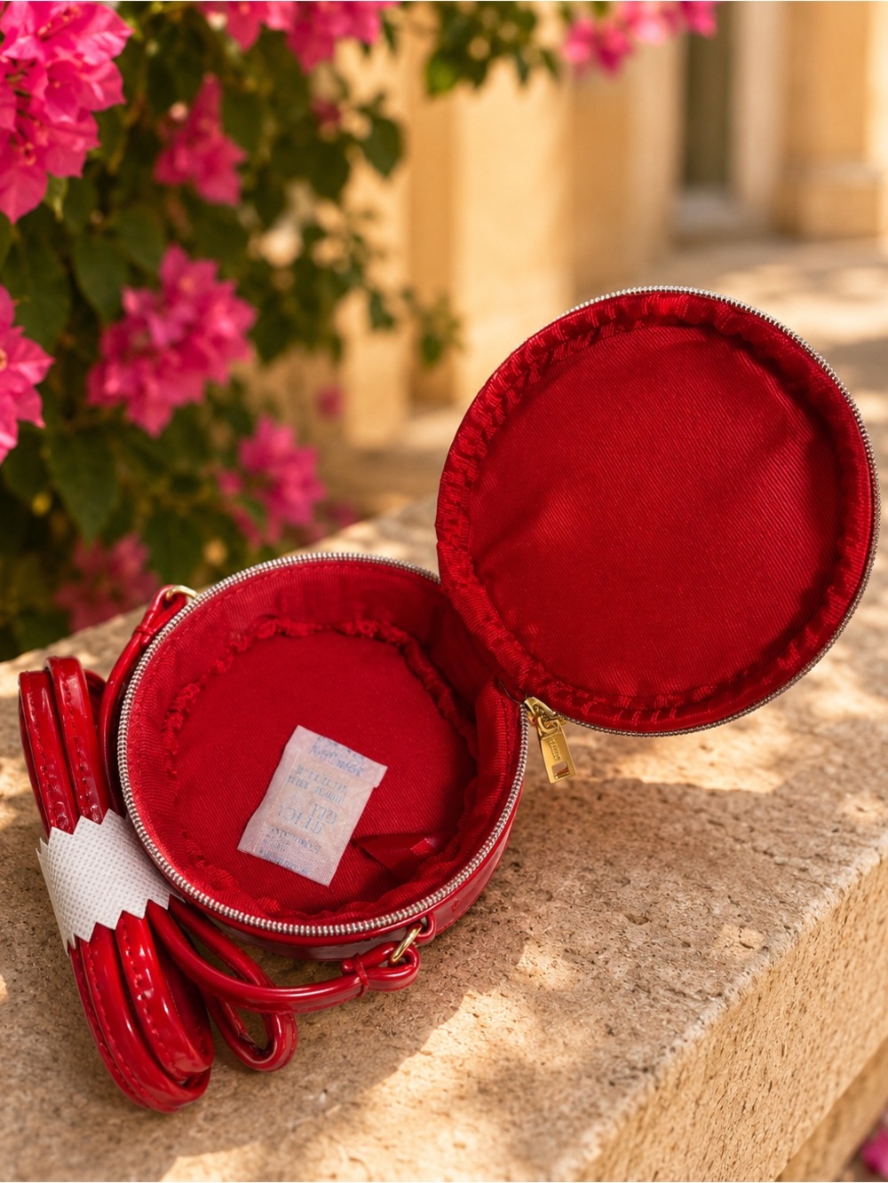 LOW START š„ Marc Jacobs Sling Shot Glossy Patent Mini Red Round Crossbody NWT - Picture 3 of 14